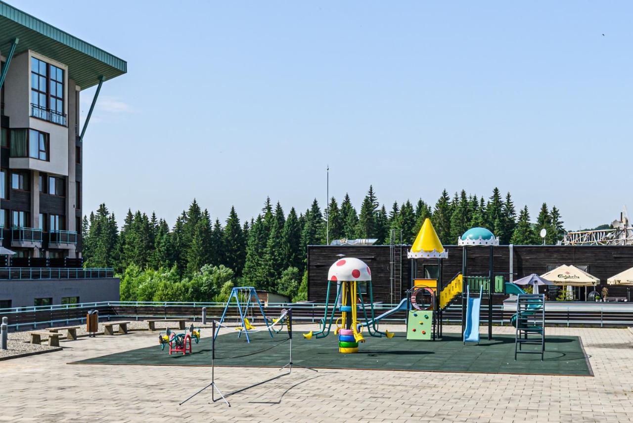 Forest Corner In Silver Mountain Of Poiana Brasov Ngoại thất bức ảnh